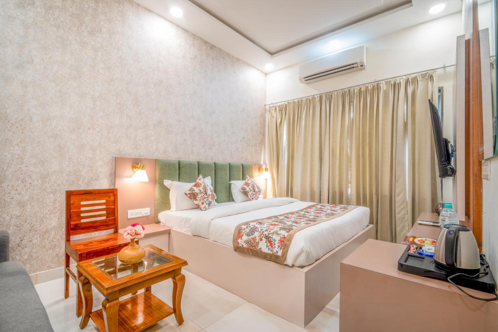 Royal Delight Resort Madina Exteriör bild