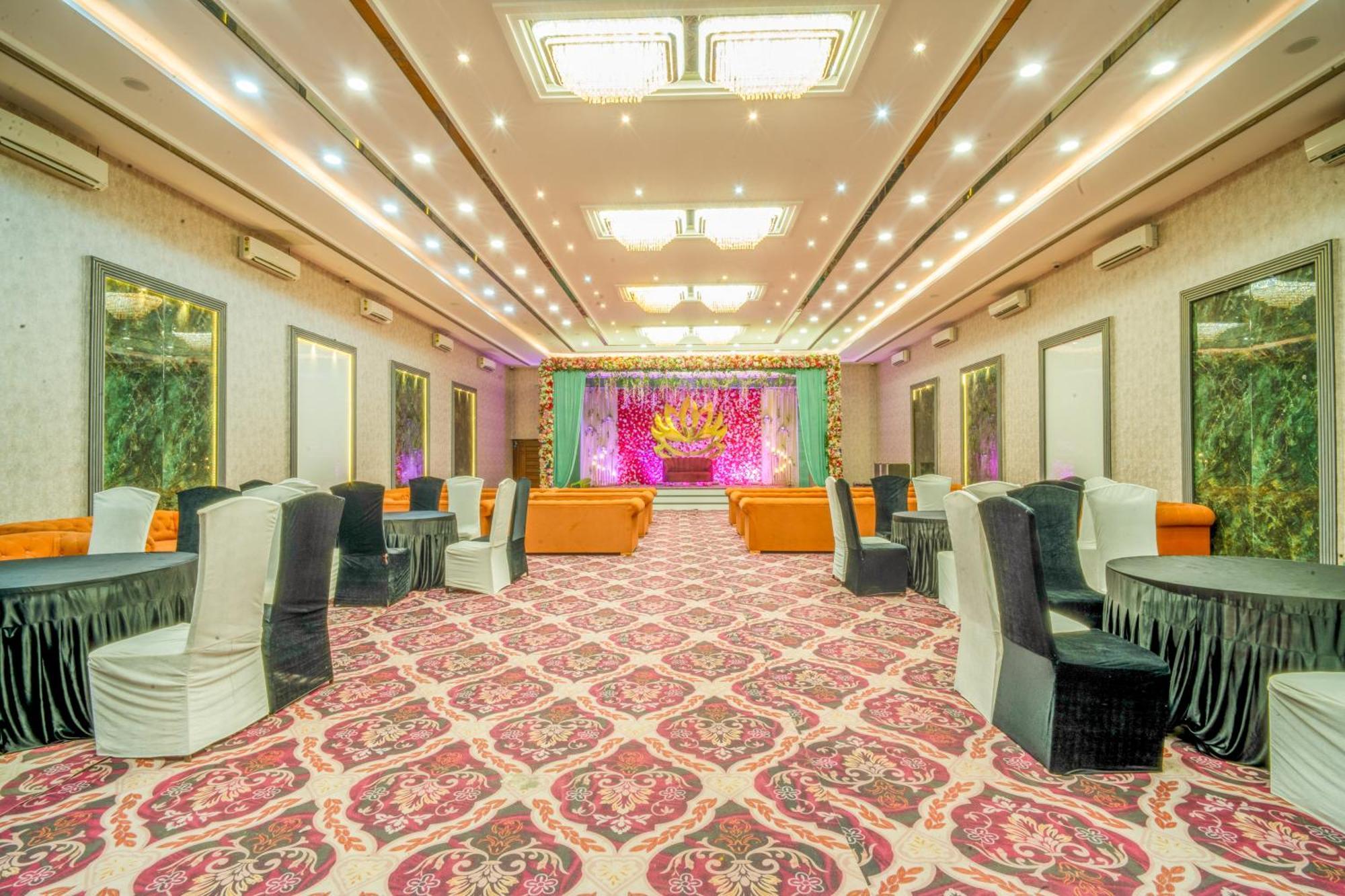 Royal Delight Resort Madina Exteriör bild
